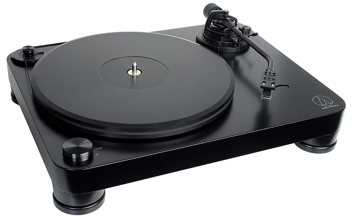 this image shows the AT-LP7 model record player