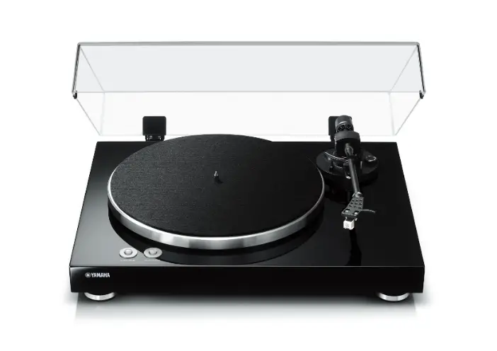 This is an image of the Yamaha TT-S303 Turntable Record Player