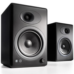 this image shows one of the top bookshelf speakers under five hundred dollars