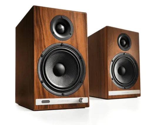 Audioengine HD6 bookshelf speaker set