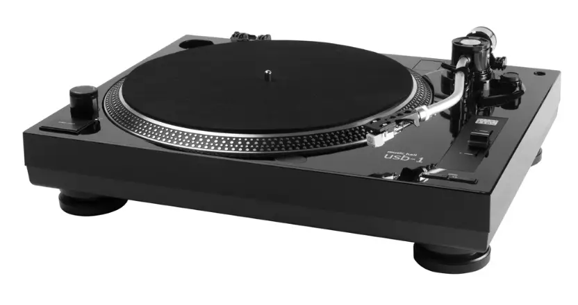 this picture shows an affordable usb record player