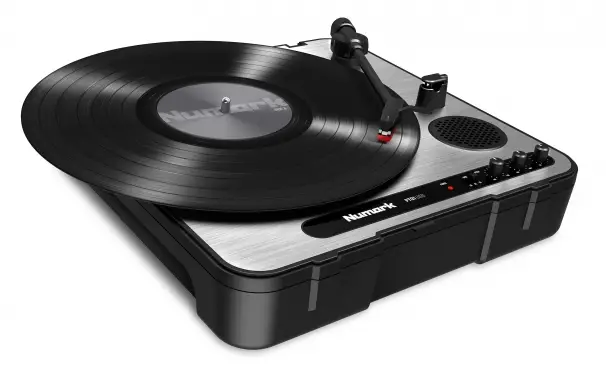 this image shows a turntable that is under $200