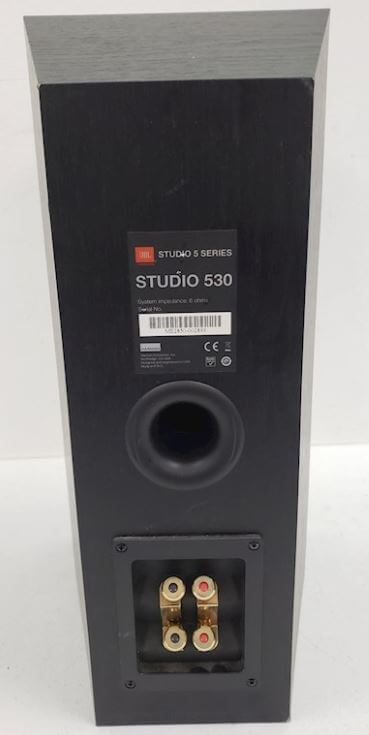 image of the backend of the JBL studio 530